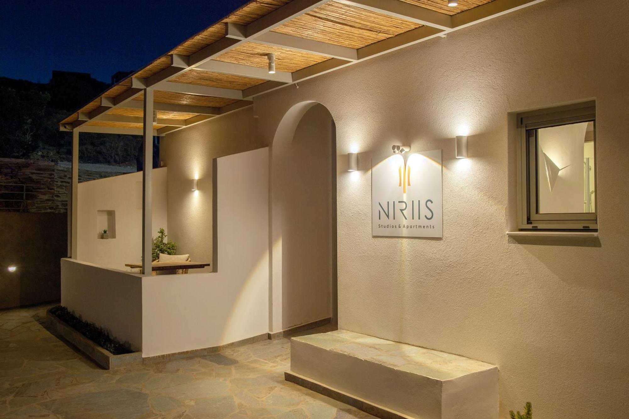 Niriis Sea View Studio Melite Batsi バトシ エクステリア 写真